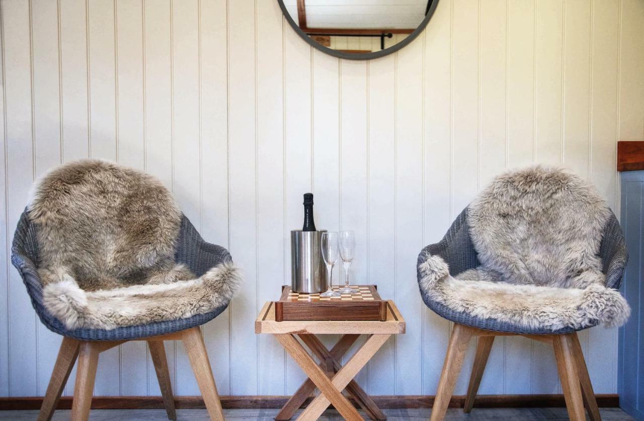 Bed and Breakfast The Merry Harriers Godalming Exteriér fotografie